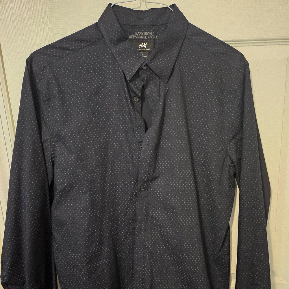 H&M Slim Large Navy Blue Button Down Shirt